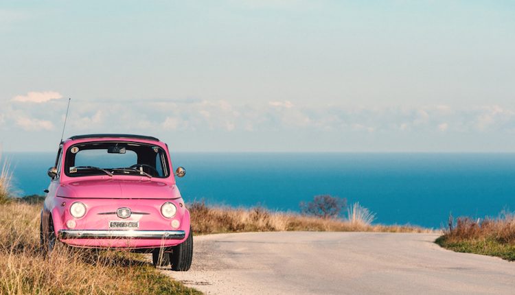 RC Auto: assicurare l’auto in Italia costa un po’ meno