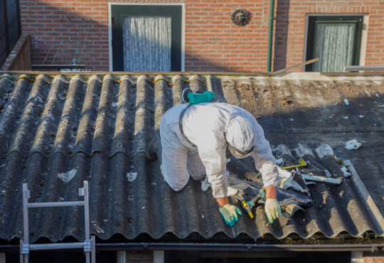 Rischio amianto nei cantieri edili: come eliminarlo in cinque step.