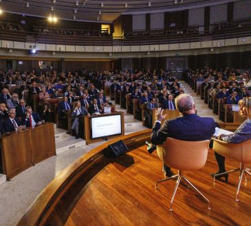 Valore Geometra all'Auditorium Antonianum di Roma