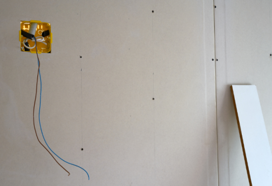Come realizzare un impianto elettrico in parete cartongesso in modo sicuro e professionale