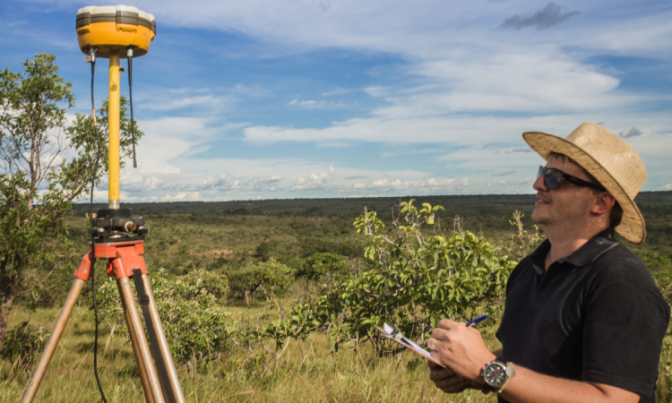 GPS topografico: come funziona e perché è indispensabile per geometri e tecnici
