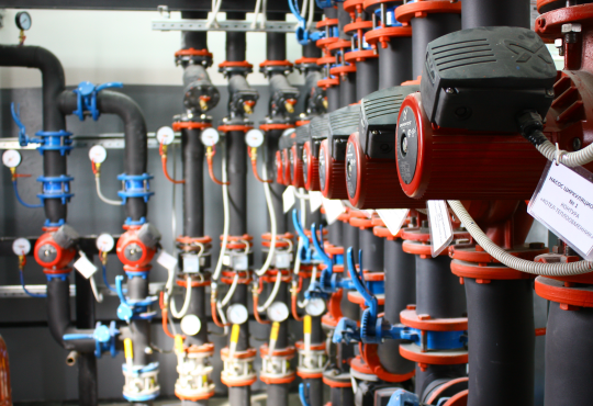 UNI EN 806: come mettere in pressione (a regola d'arte) un impianto idraulico sanitario